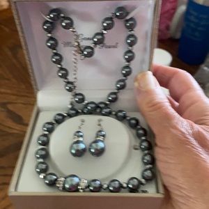 Mother of Pearl beaded necklace and earring set